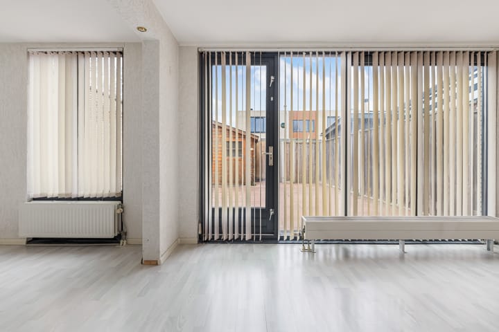 Foto 13 van Merenguestraat 1