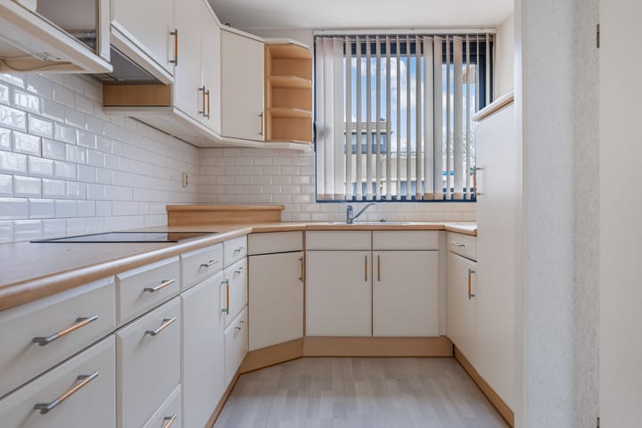 Foto 15 van Merenguestraat 1