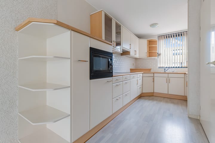 Foto 16 van Merenguestraat 1