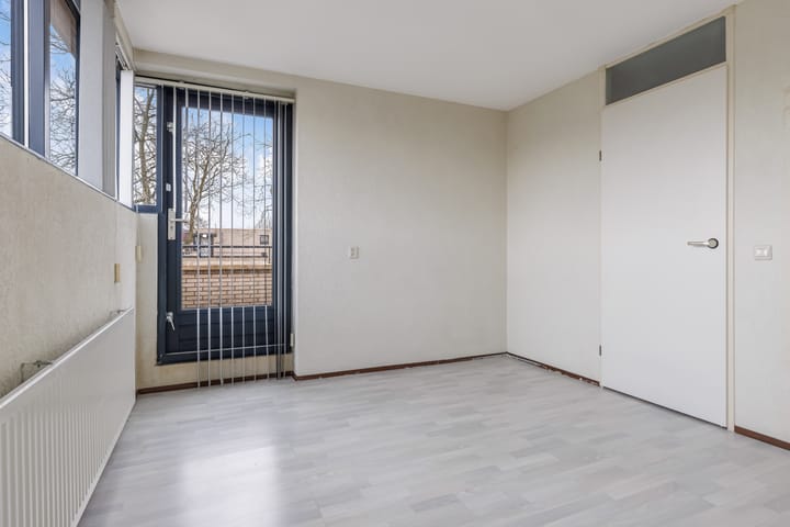 Foto 22 van Merenguestraat 1