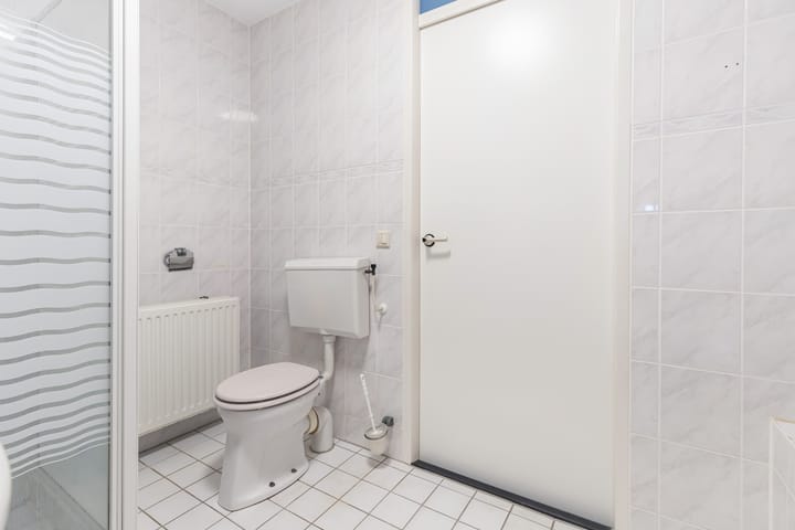 Foto 28 van Merenguestraat 1