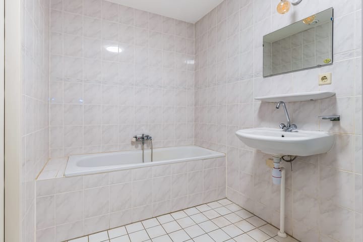 Foto 29 van Merenguestraat 1