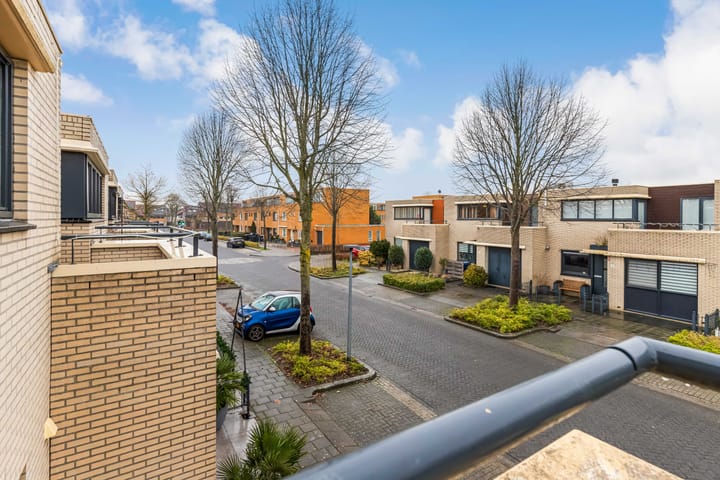 Foto 30 van Merenguestraat 1