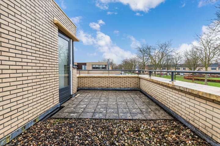 Foto 32 van Merenguestraat 1