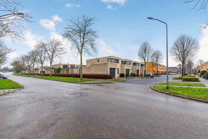 Foto 45 van Merenguestraat 1