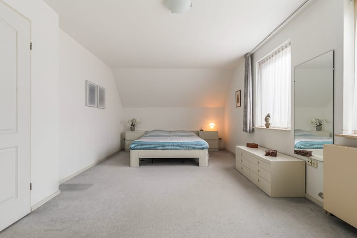 Foto 26 van Regent Smitsstraat 85