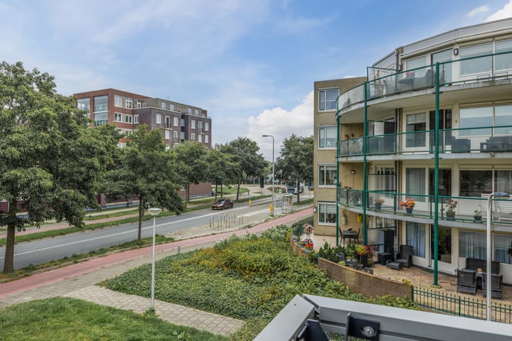 Foto 24 van Jan van Goyenplein 52