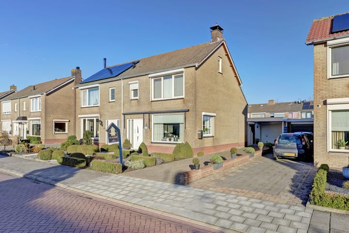 Foto 1 van Rozenlaan 34