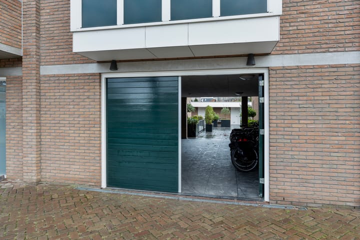 Photo 32 of Steenstraat 45