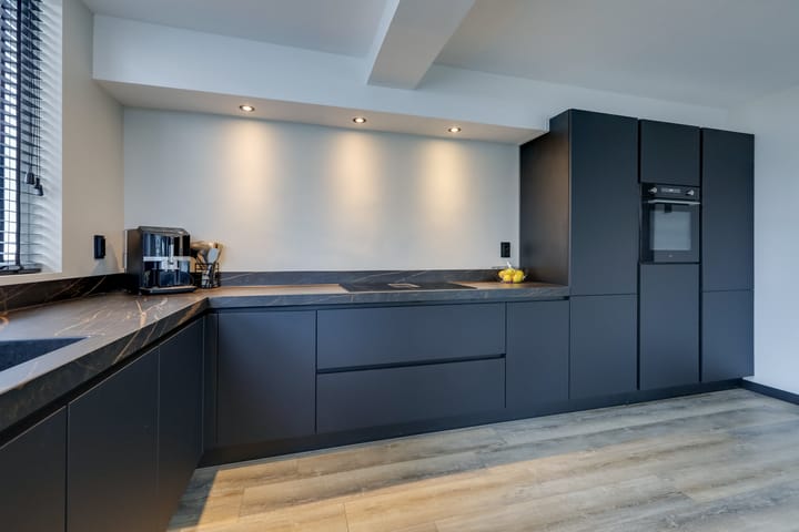 Foto 4 van Massenweg 8