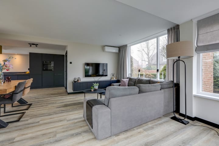 Foto 9 van Massenweg 8