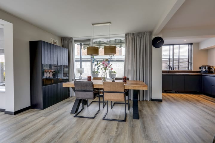 Foto 10 van Massenweg 8