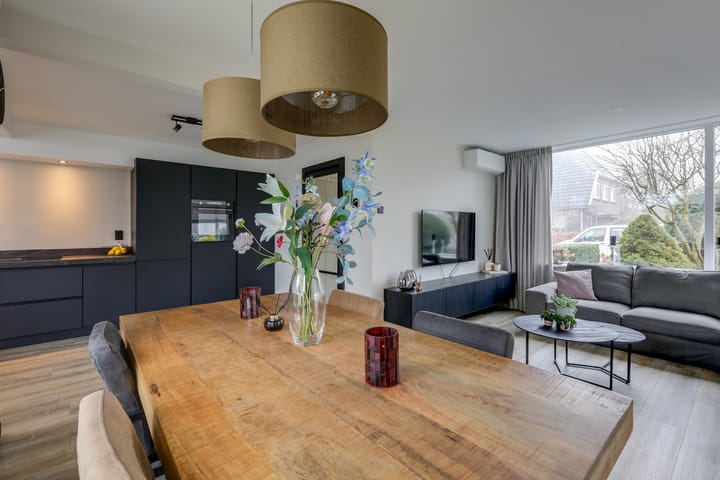 Foto 11 van Massenweg 8