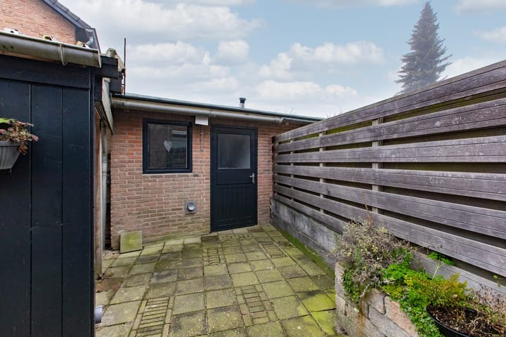 Foto 32 van Massenweg 8