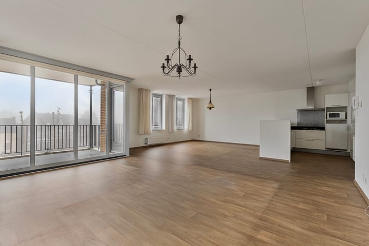 Photo 7 of Wilhelminaplein 99