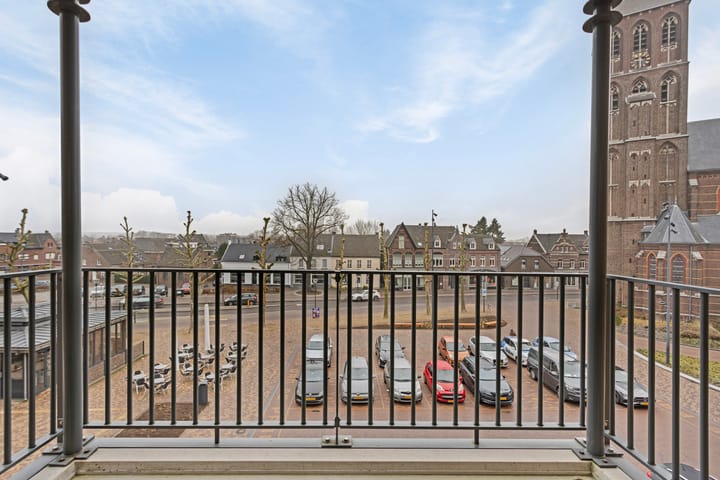 Photo 13 of Wilhelminaplein 99