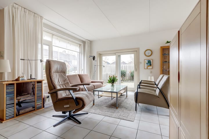 Foto 9 van Vogelgaarde 16