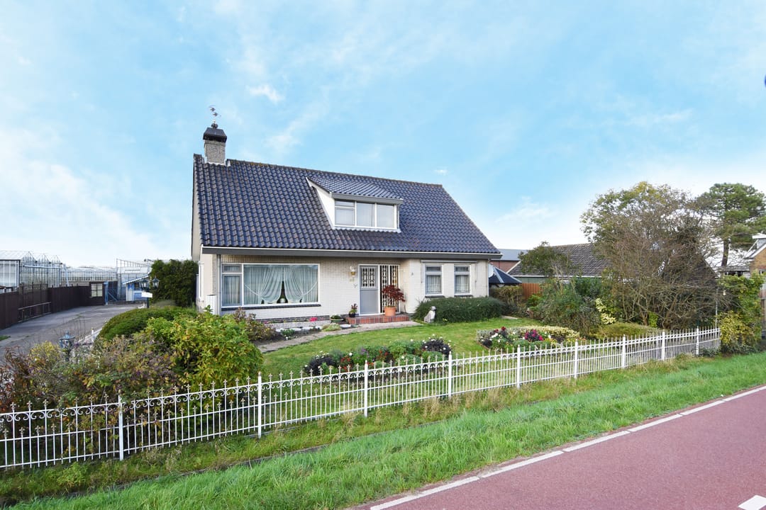 Foto 1 van Delftsestraatweg 50