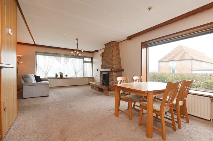 Foto 9 van Delftsestraatweg 50