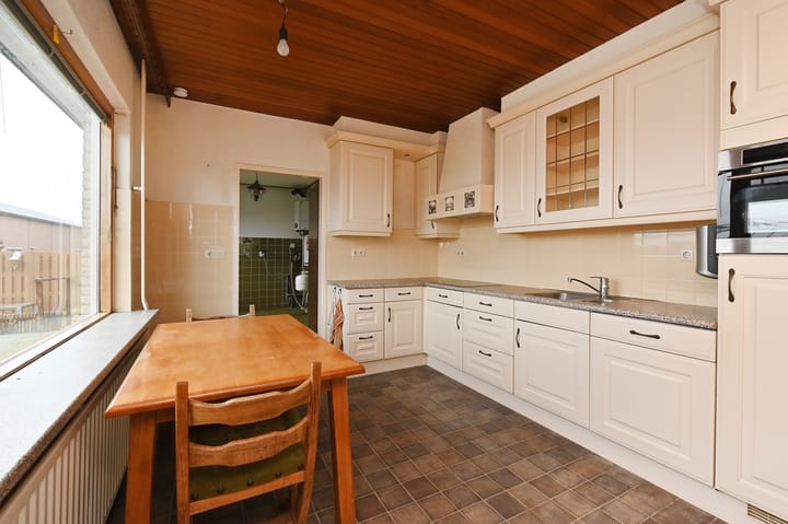 Foto 11 van Delftsestraatweg 50