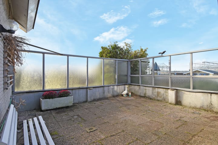 Foto 15 van Delftsestraatweg 50