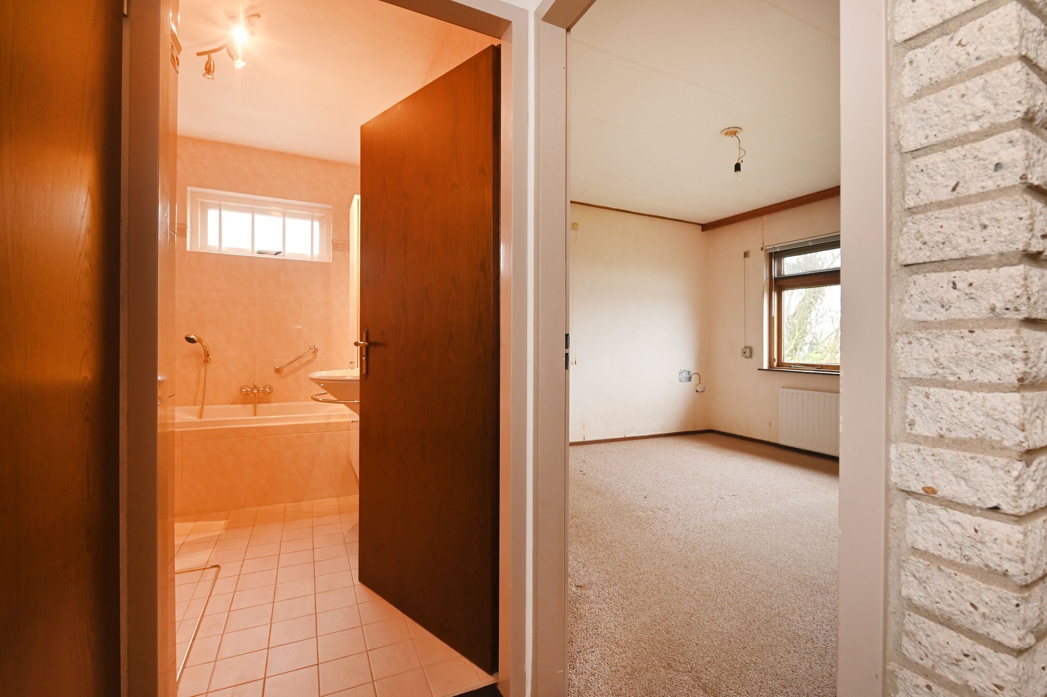 Foto 21 van Delftsestraatweg 50