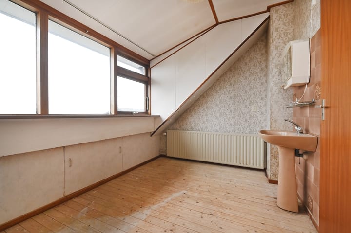 Foto 30 van Delftsestraatweg 50