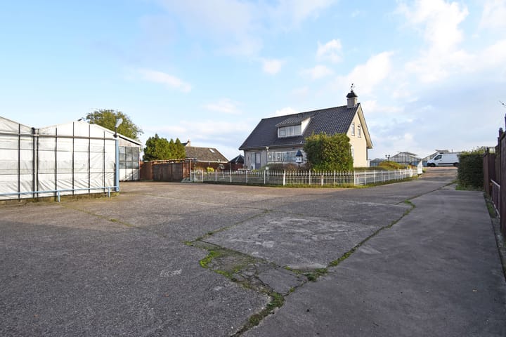 Foto 40 van Delftsestraatweg 50