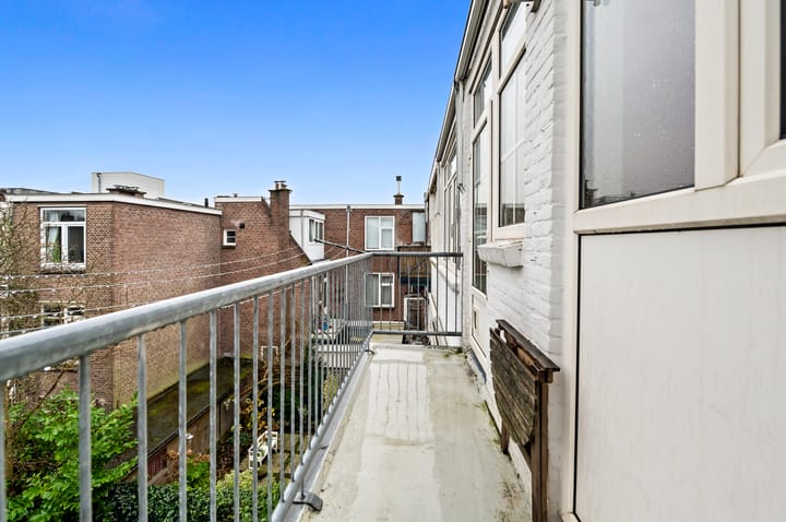 Foto 16 van Caan van Necklaan 184