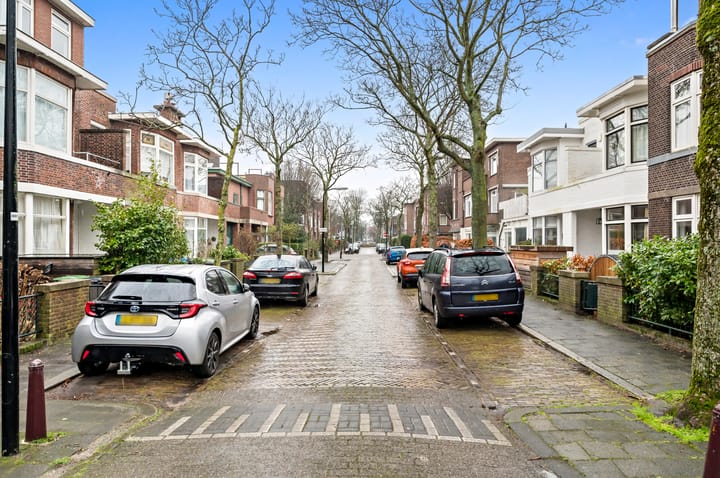 Foto 32 van Caan van Necklaan 184