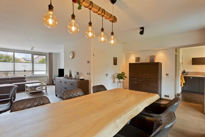 Foto 6 van Weth. Van Hunselstraat 1