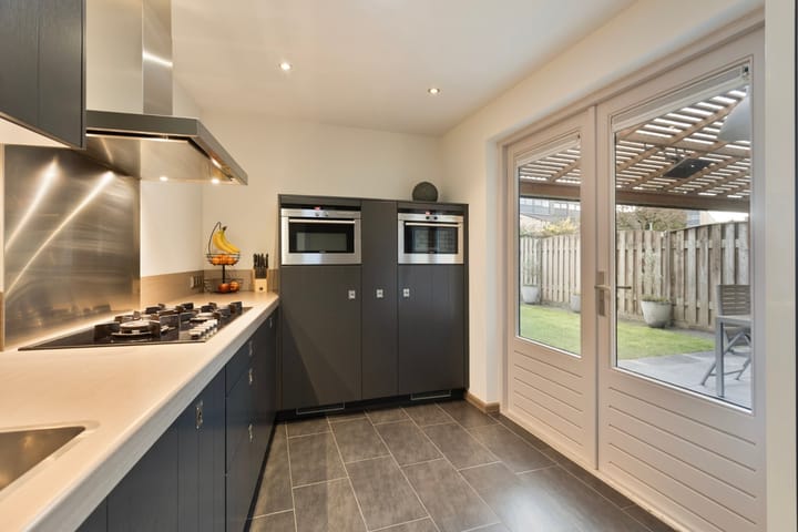 Foto 9 van Weth. Van Hunselstraat 1