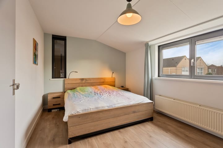 Foto 15 van Weth. Van Hunselstraat 1