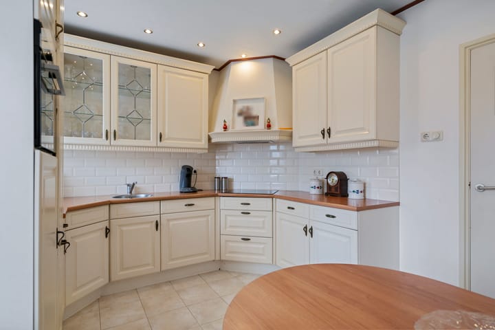 Foto 13 van Schoolstraat 33