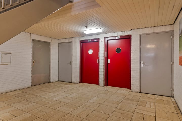 Foto 23 van Lelystraat 2-B8