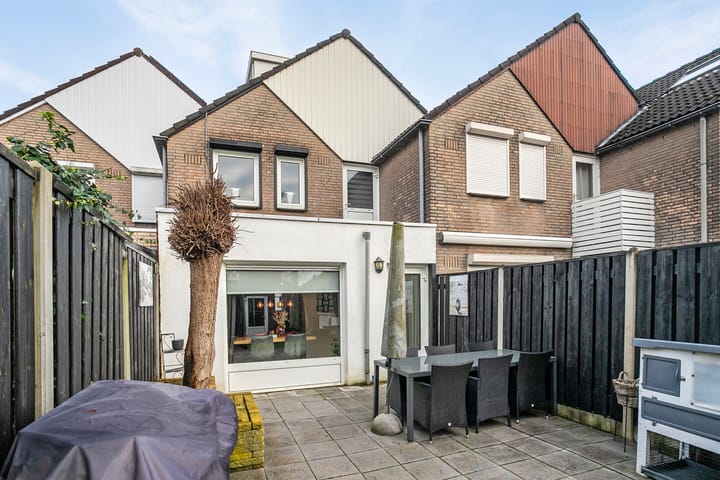 Foto 27 van Dagoberthof 30