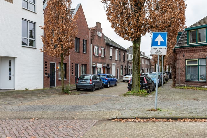 Foto 51 van Runstraat 1