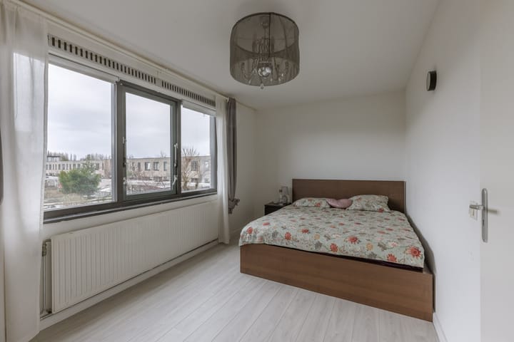 Foto 20 van Joris Ivenslaan 99