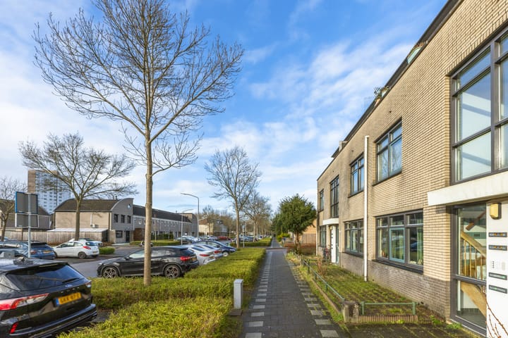 Foto 32 van Joris Ivenslaan 99