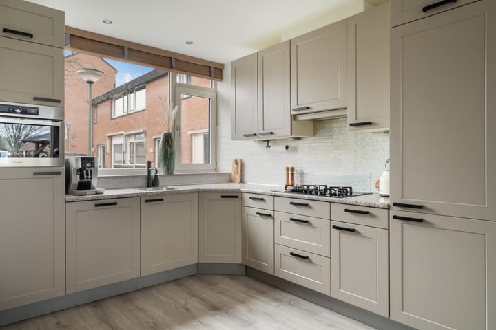 Photo 15 of Zuilenburg 63