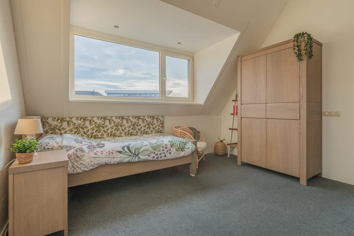 Foto 31 van Zilveresdoorn 24