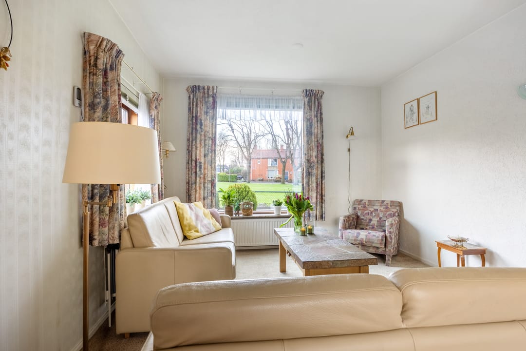 Foto 11 van Roggeplein 12