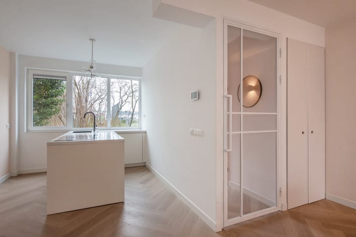 Photo 9 of Medeaschouw 28