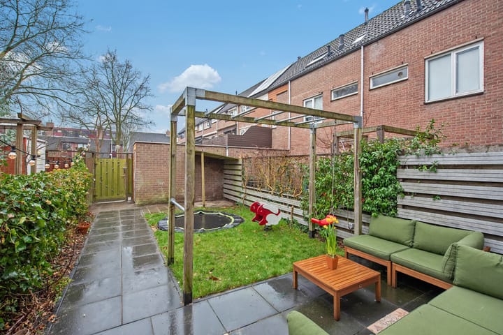 Photo 18 of Medeaschouw 28