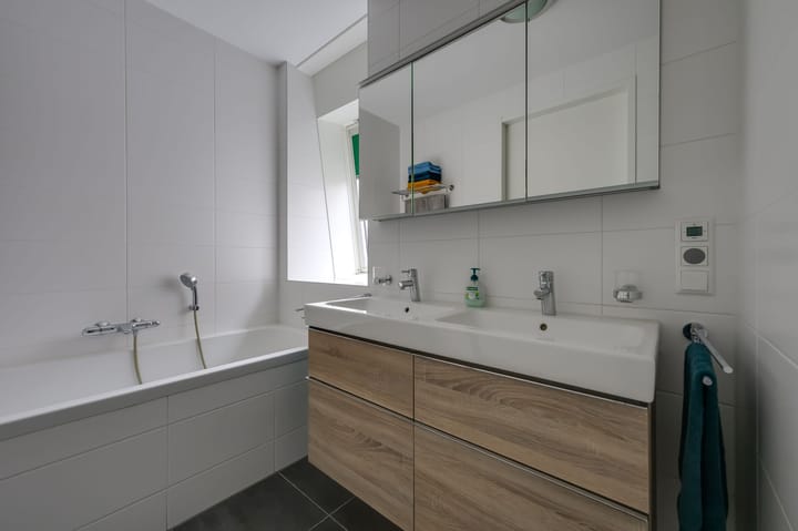 Foto 61 van Donkerstraat 126