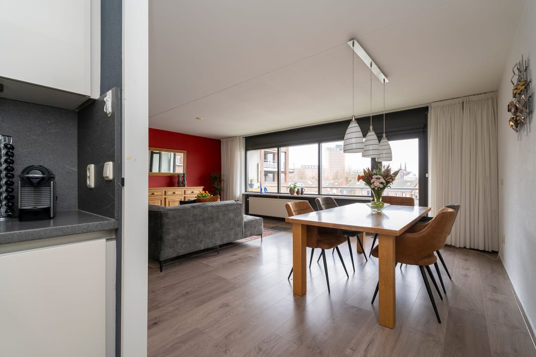 Photo 16 of Sint Willebrordstraat 47