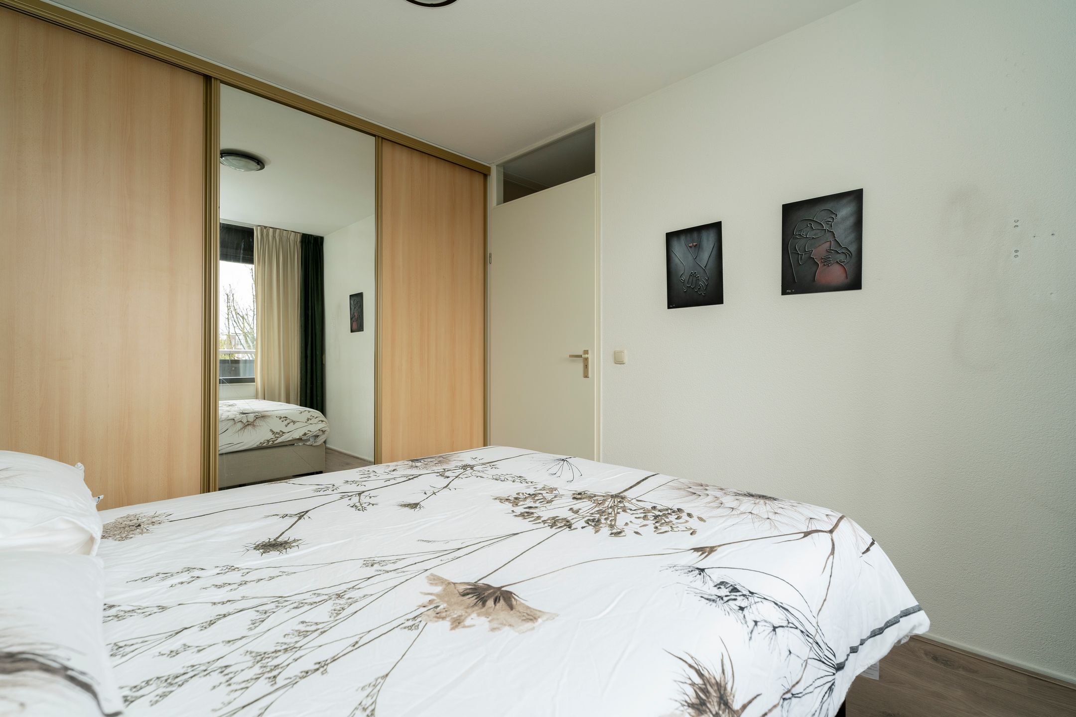 Photo 21 of Sint Willebrordstraat 47