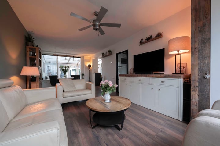 Foto 13 van Laurierhof 23