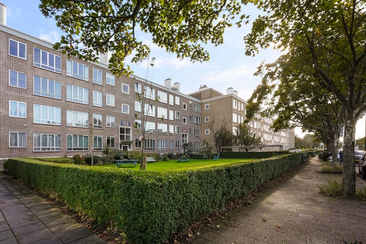 Foto 38 van Sportlaan 1104