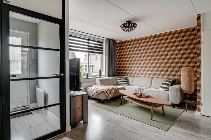 Photo 6 of Sperwerstraat 47